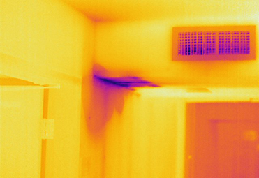 Location of leaks with thermographic imaging